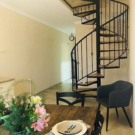 科布列季A Cozy House For Guests公寓 外观 照片