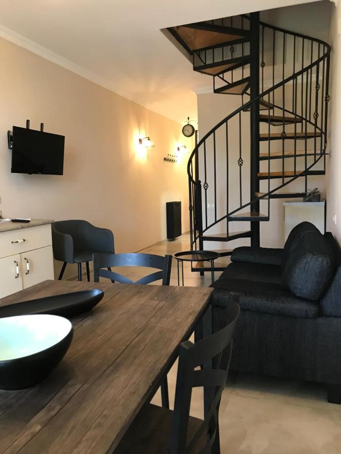 科布列季A Cozy House For Guests公寓 外观 照片